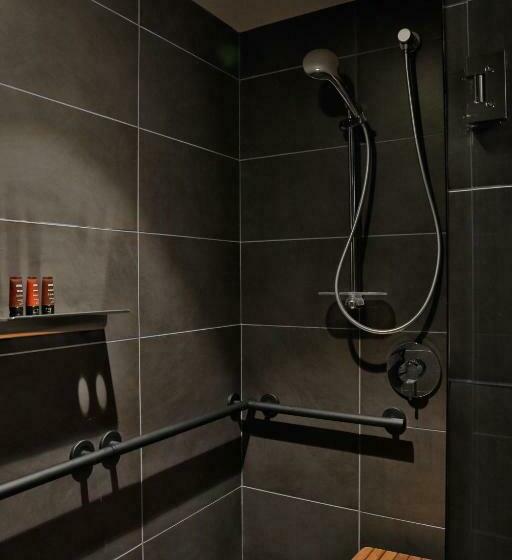 障害者適応デラックスルーム, Lora