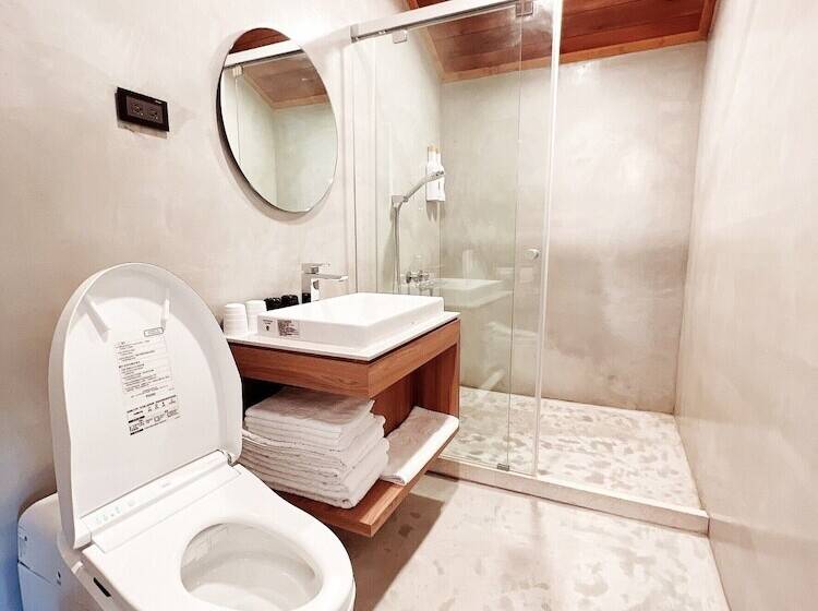 اتاق استاندارد چهار تخته, Florence Resort Villa