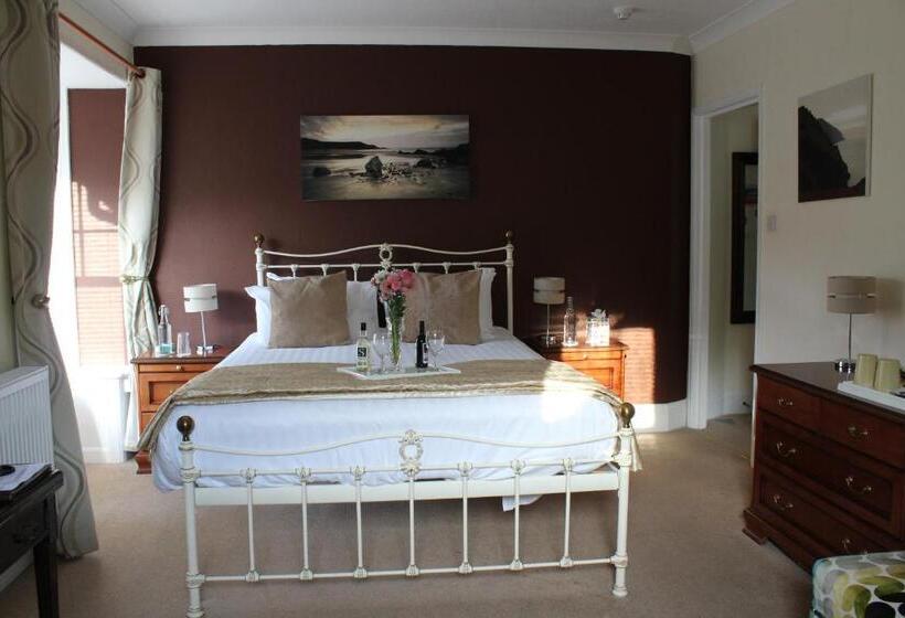 プレミアムルーム, Longmead House