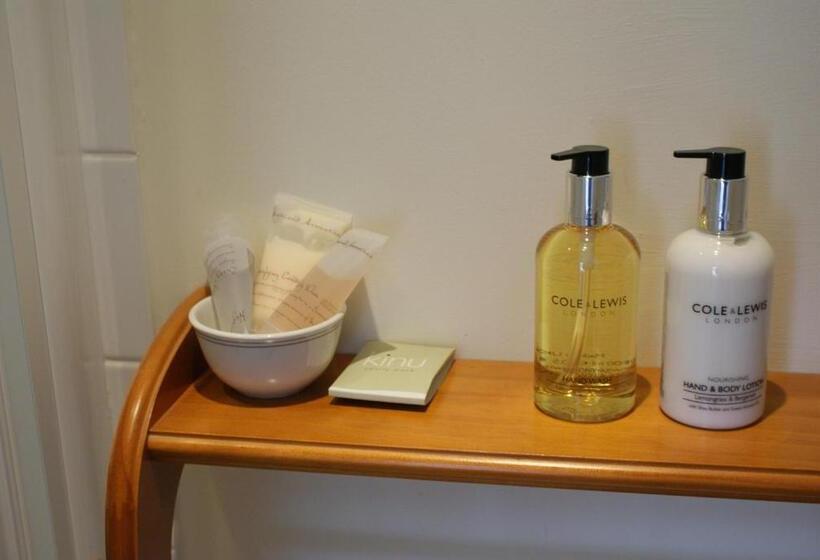 スタンダードシングルルーム, Longmead House