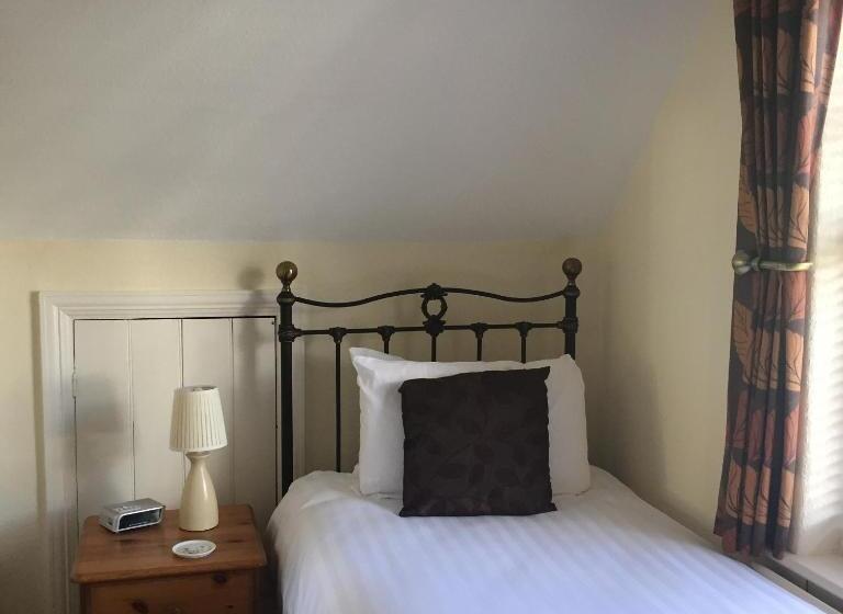 スタンダードシングルルーム, Longmead House