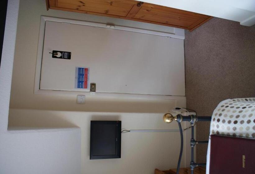 スタンダードシングルルーム, Longmead House