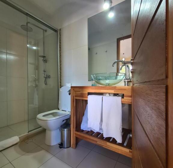 اتاق سوپریور سه تخته, Nova Posada