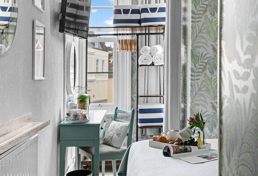 Chambre Basic, Sandway House