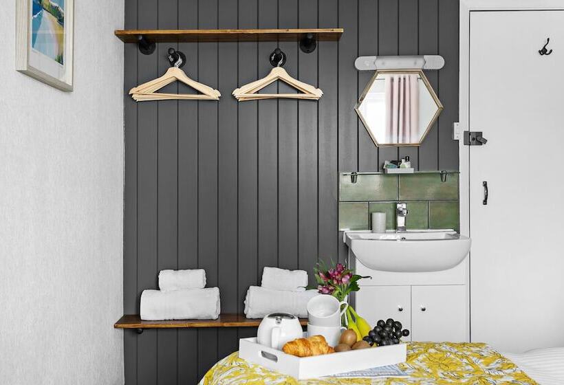 Suite 2 Chambres, Sandway House