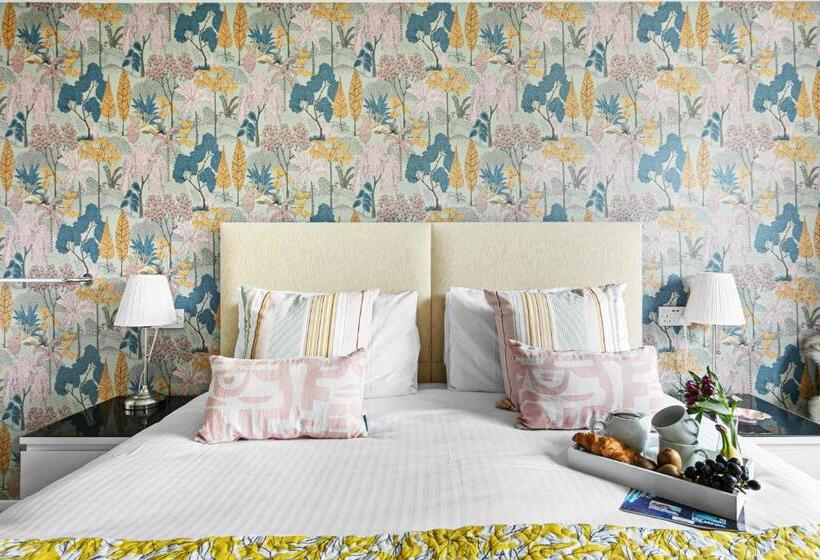 Suite 2 Chambres, Sandway House