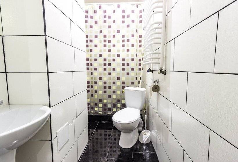 سرير فى غرفة مشتركه, Hi Hostel