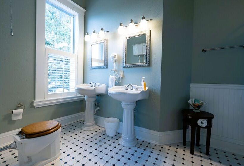 高级客房, Oakpak Inns   Enjoy All Inclusive Snack Beverages Wine & Beer During The Stay