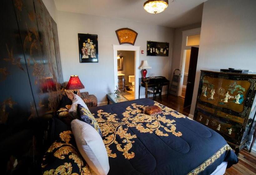 プレミアムルーム, Oakpak Inns   Enjoy All Inclusive Snack Beverages Wine & Beer During The Stay