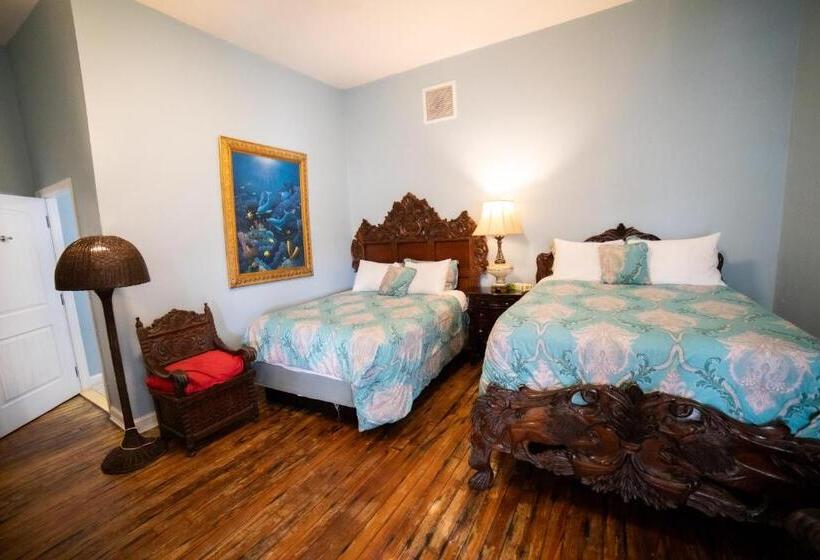 プレミアムファミリールーム, Oakpak Inns   Enjoy All Inclusive Snack Beverages Wine & Beer During The Stay