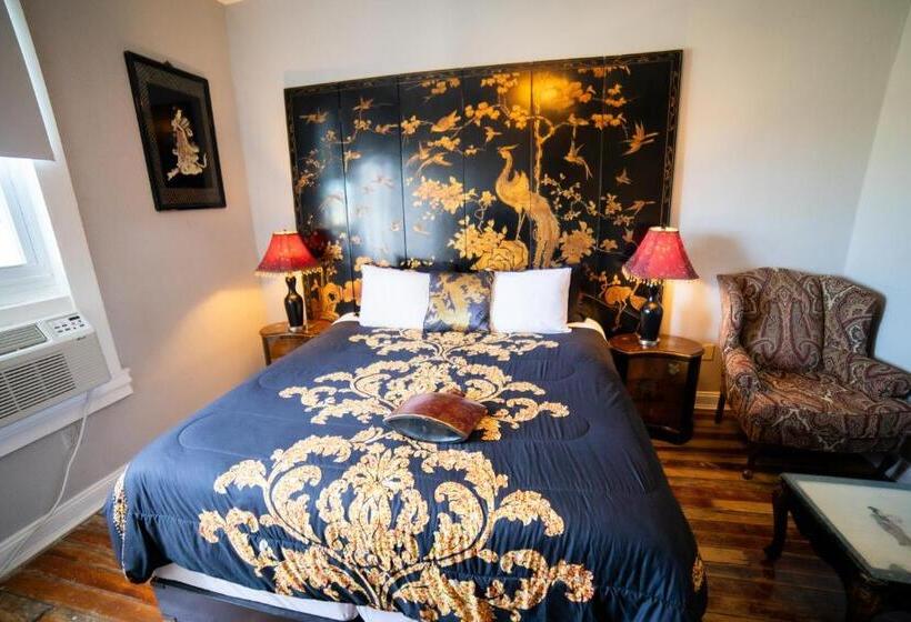 プレミアムルーム, Oakpak Inns   Enjoy All Inclusive Snack Beverages Wine & Beer During The Stay