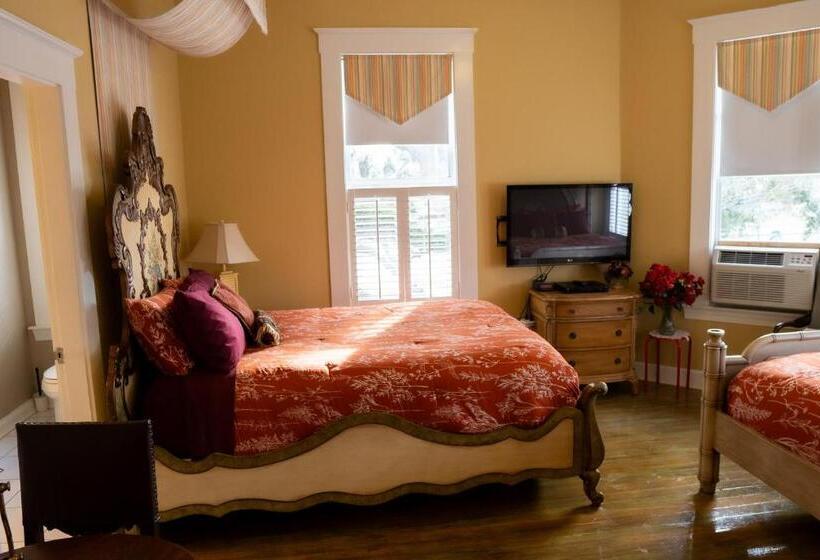 带特大床的豪华房间, Oakpak Inns   Enjoy All Inclusive Snack Beverages Wine & Beer During The Stay