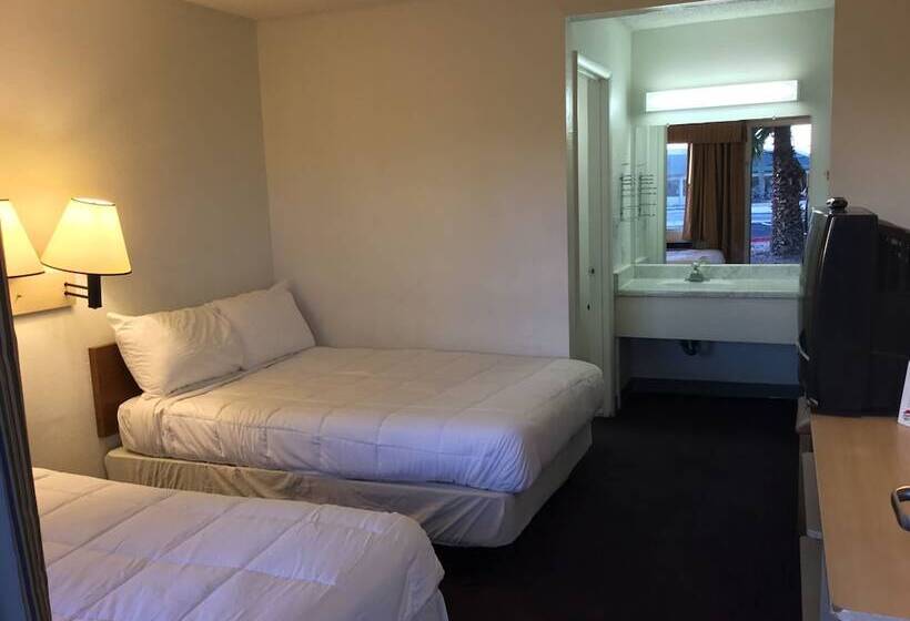 Deluxe-huone, Minsk Hotels   Extended Stay, I 10 Tucson Airport