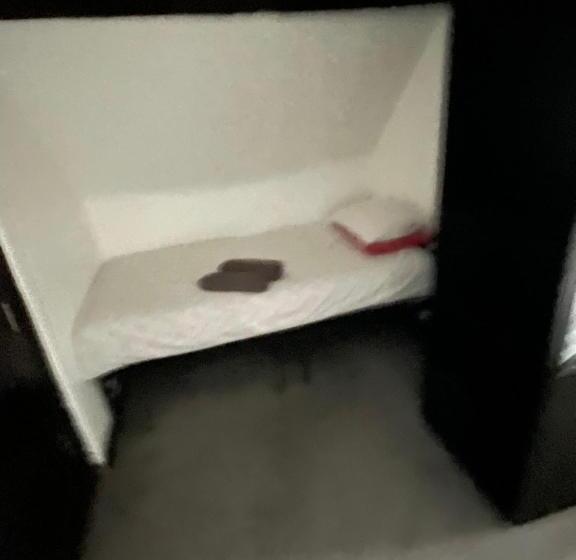 غرفة عائلية, The White Hart Inn