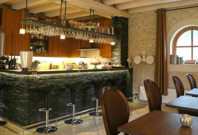 Люкс Повышенной Комфортности, Les Loges De Saint Eloi