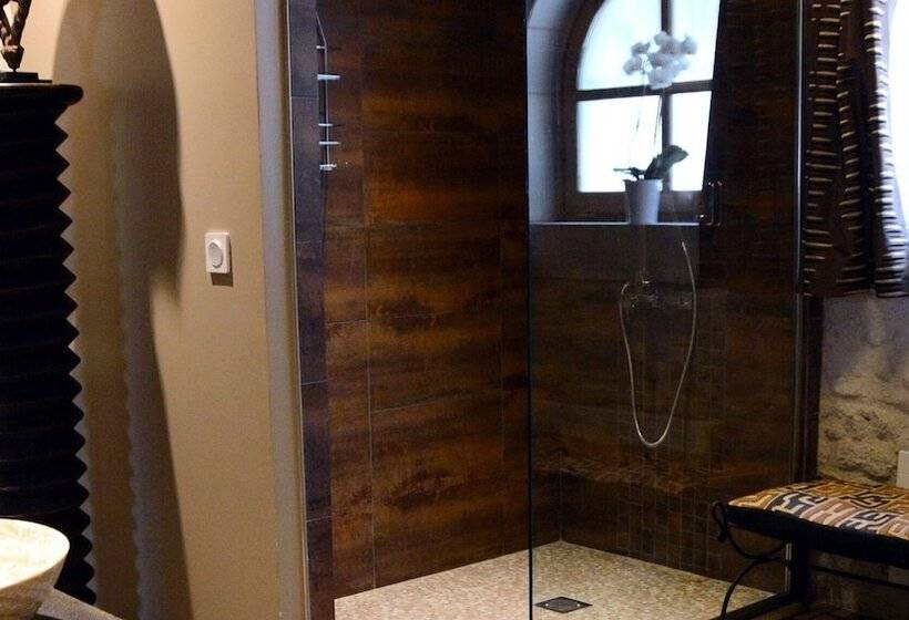 جناح ديلوكس, Les Loges De Saint Eloi