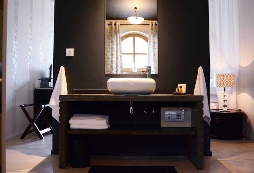 جناح ديلوكس, Les Loges De Saint Eloi