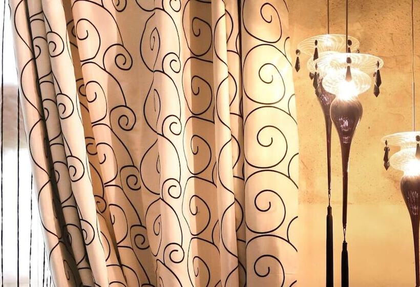 جناح ديلوكس, Les Loges De Saint Eloi