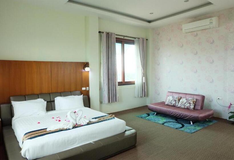 Folyóra Néző Suite, Chaophaya Thara Riverside