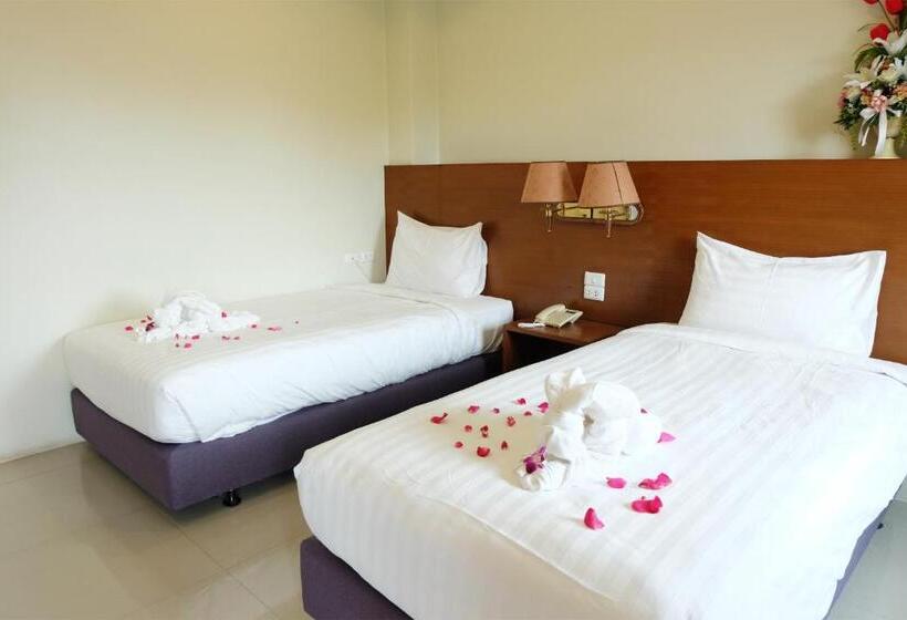 Deluxe Szoba Kind Size Bed, Chaophaya Thara Riverside