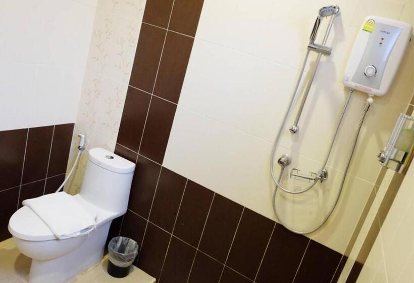 Standard Szoba, Chaophaya Thara Riverside