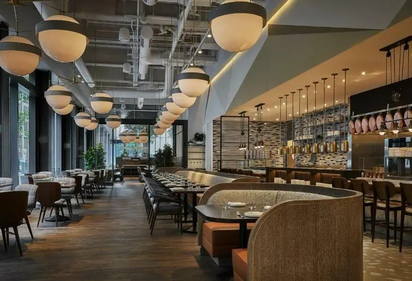 スタンダードルーム, Four Seasons Hotel Philadelphia At Comcast Center