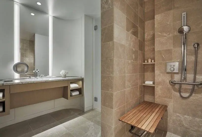 身障者適用スイートルーム, Four Seasons Hotel Philadelphia At Comcast Center
