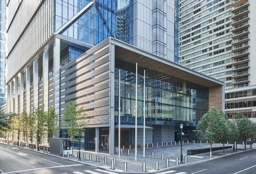 身障者適用キングサイズベッドルーム, Four Seasons Hotel Philadelphia At Comcast Center