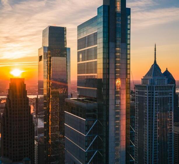 장애인을 위한 스위트, Four Seasons Hotel Philadelphia At Comcast Center