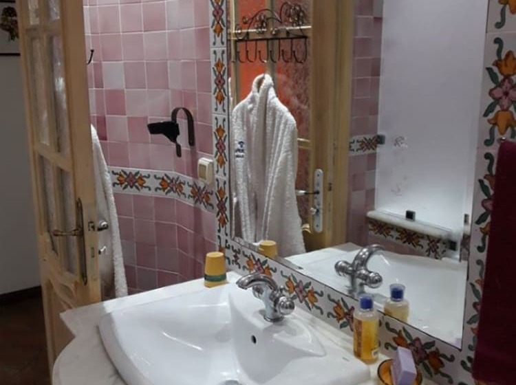 سوییت, Dar Kamy