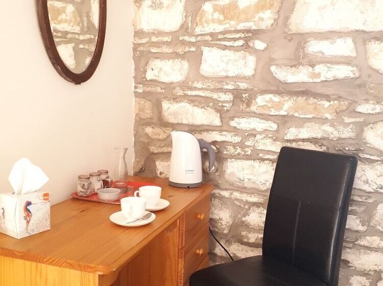 סוויטה משפחתית, Melin Tregib