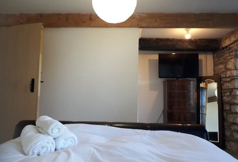 סוויטה משפחתית, Melin Tregib