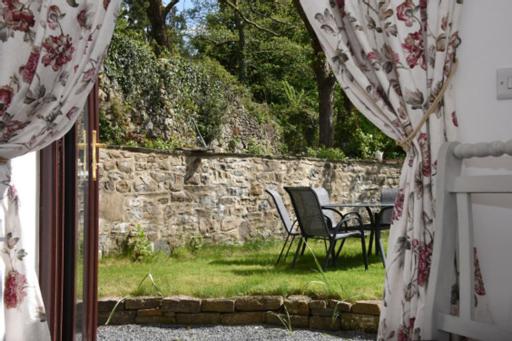 חדר סטנדרט מותאם לאדם עם מוגבלויות, Melin Tregib