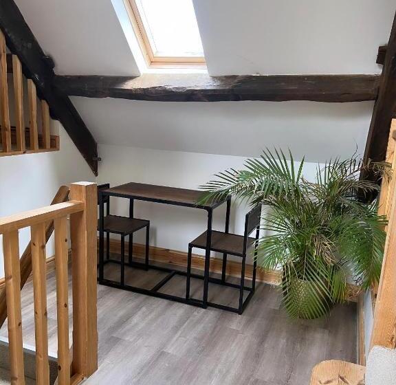 חדר סטנדרט, Melin Tregib