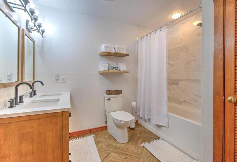 Люкс 2 Спальни, Riverbend Retreat   Fla
