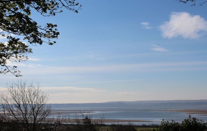 小室, Bronllys Farm