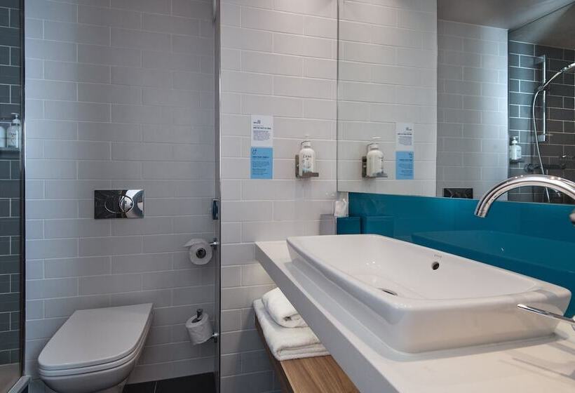 Номер Стандарт, Holiday Inn Express   Exeter   City Centre, An Ihg