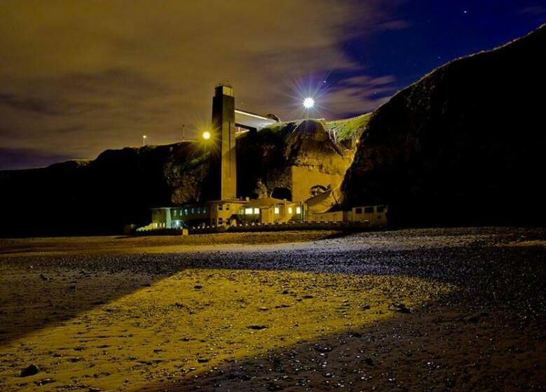 オーシャンビュースタンダードルーム, The Grotto