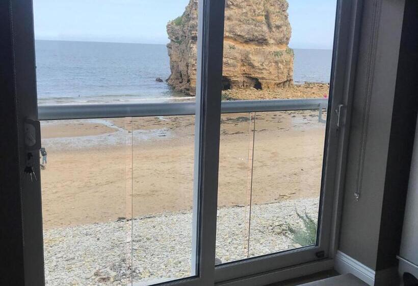 Номер Deluxe, The Grotto