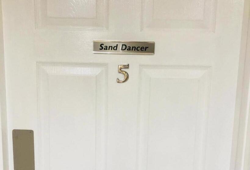 キングサイズベッドのスタンダードルーム, The Grotto