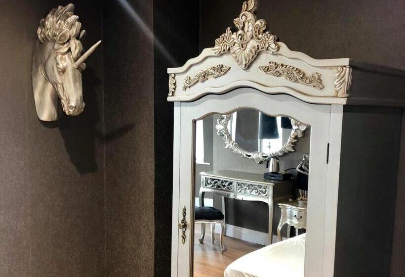 キングサイズベッドのスーペリアルーム, The Grotto