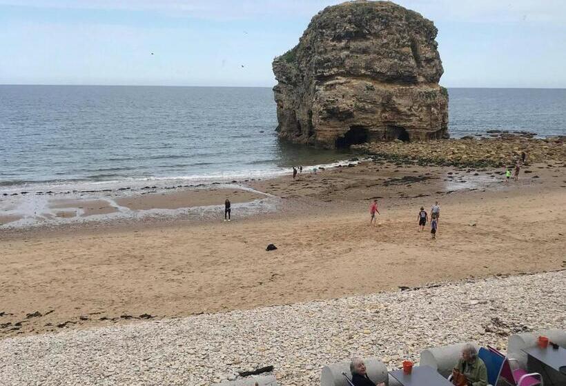 オーシャンビュースタンダードルーム, The Grotto