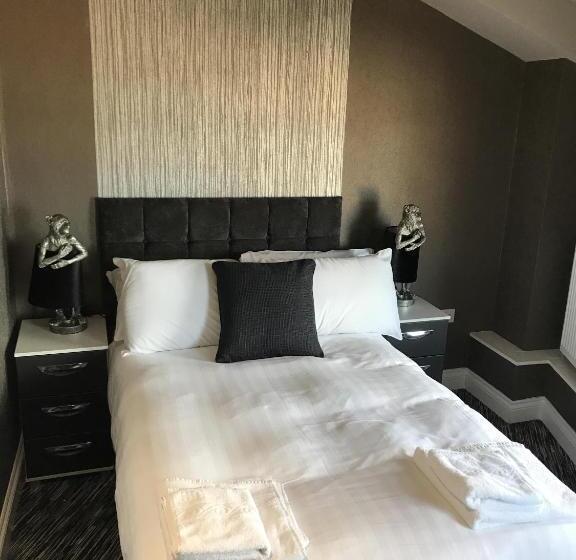 スタンダードルーム, The Grotto