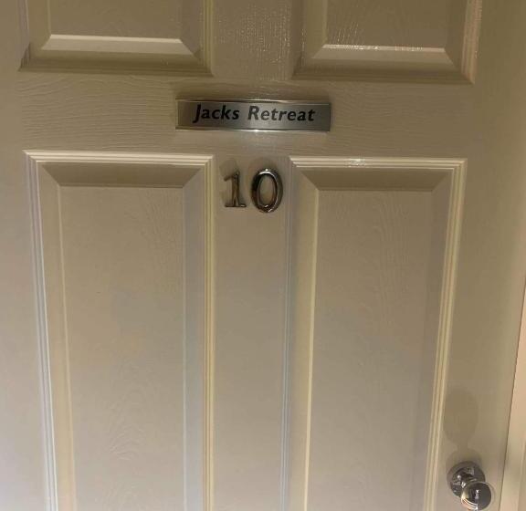 スーペリアールーム, The Grotto