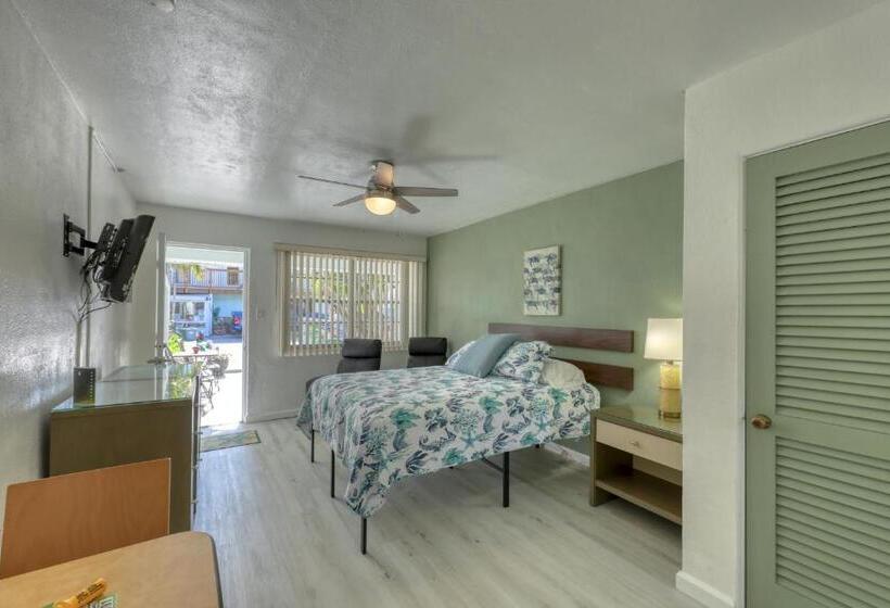 إستوديو قياسى, Sand Vista Vacation Rentals