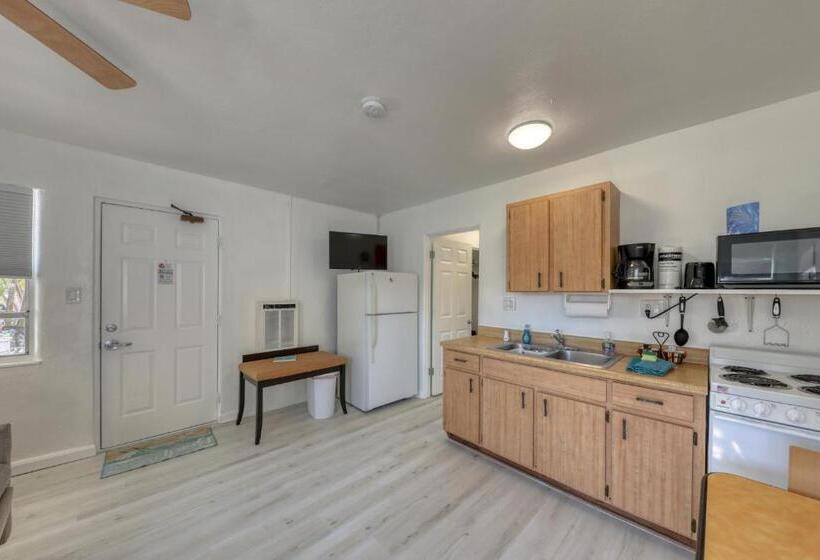 شقة غرفة واحدة, Sand Vista Vacation Rentals