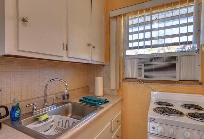 إستوديو قياسى, Sand Vista Vacation Rentals