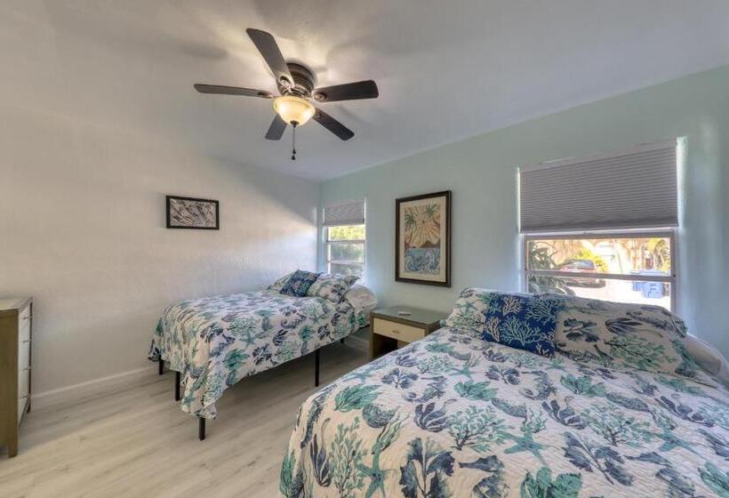 شقة غرفة واحدة, Sand Vista Vacation Rentals