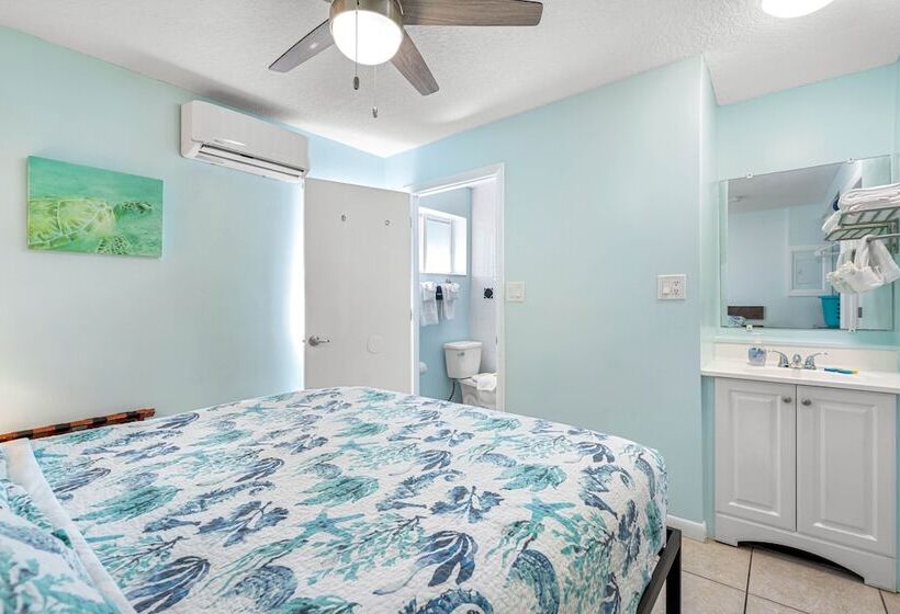 شقة غرفة واحدة, Sand Vista Vacation Rentals