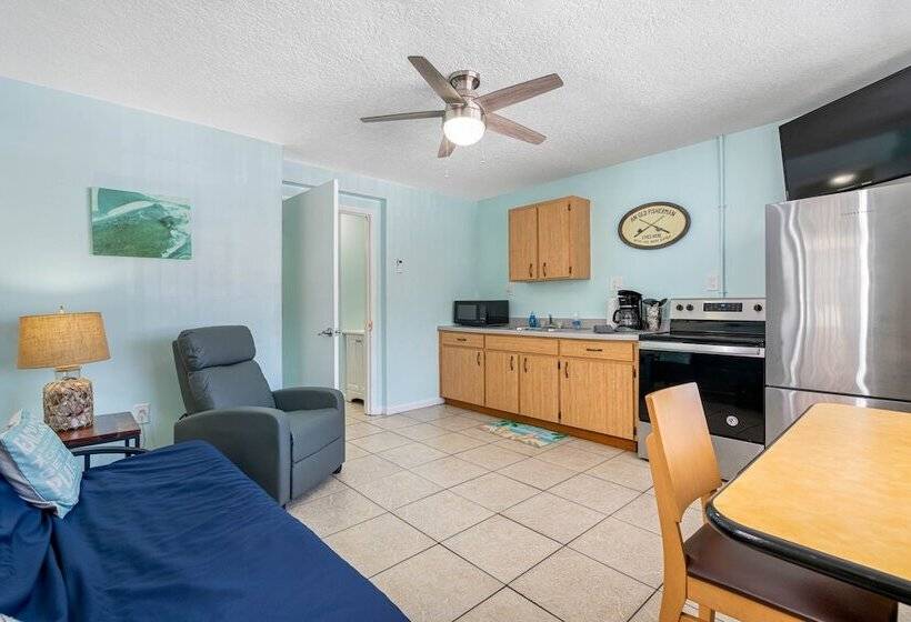 شقة غرفة واحدة, Sand Vista Vacation Rentals